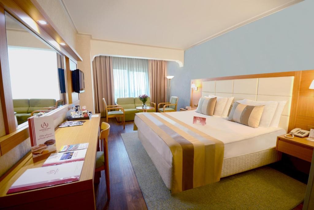 Akgun Istanbul Hotel, Worldhotels Crafted Collection(also Known As Akgun Istanbul Hotel)