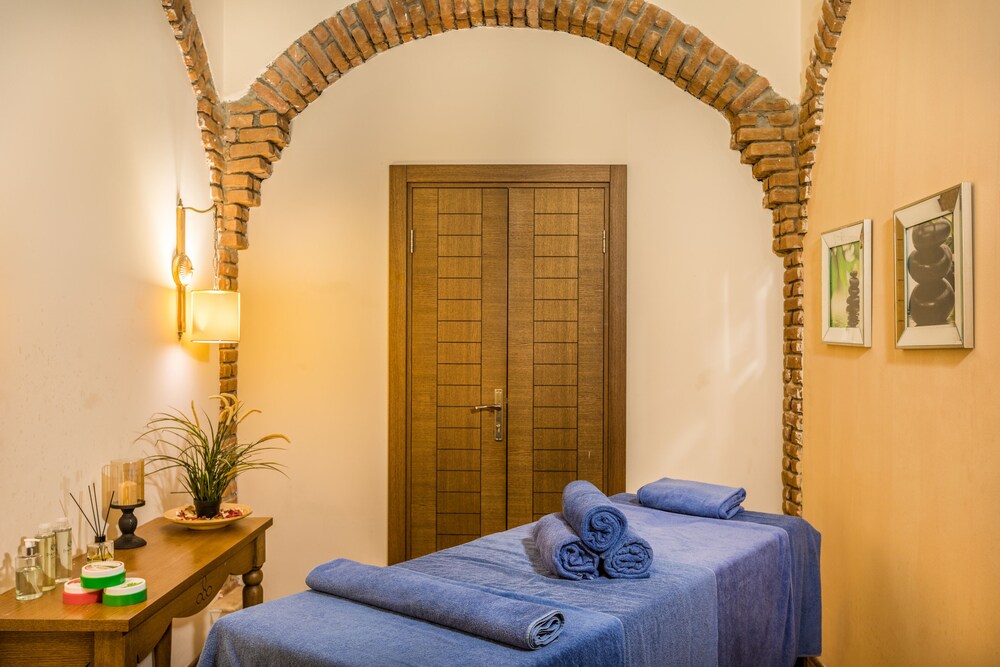 Selectum Collection Bodrum (Also Known As Kairaba Bodrum Imperial/Bodrum Imperial)22Km Away From Bordum