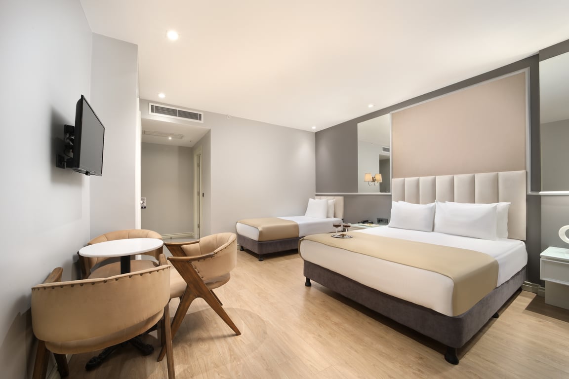 Ess Hotel