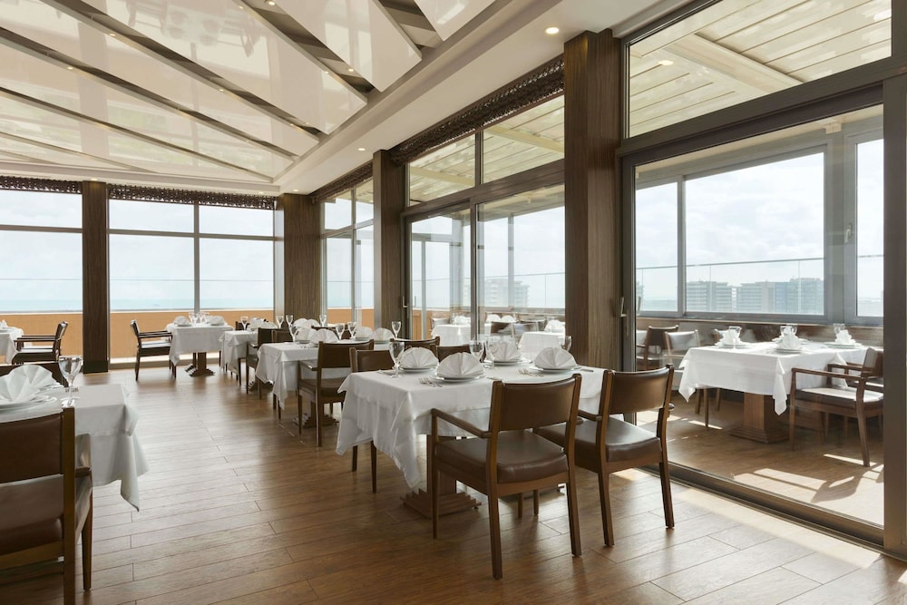 Ramada Plaza By Wyndham Istanbul Atakoy (formerly Ramada Hotel Suites By Wyndham Istanbul Atakoy)