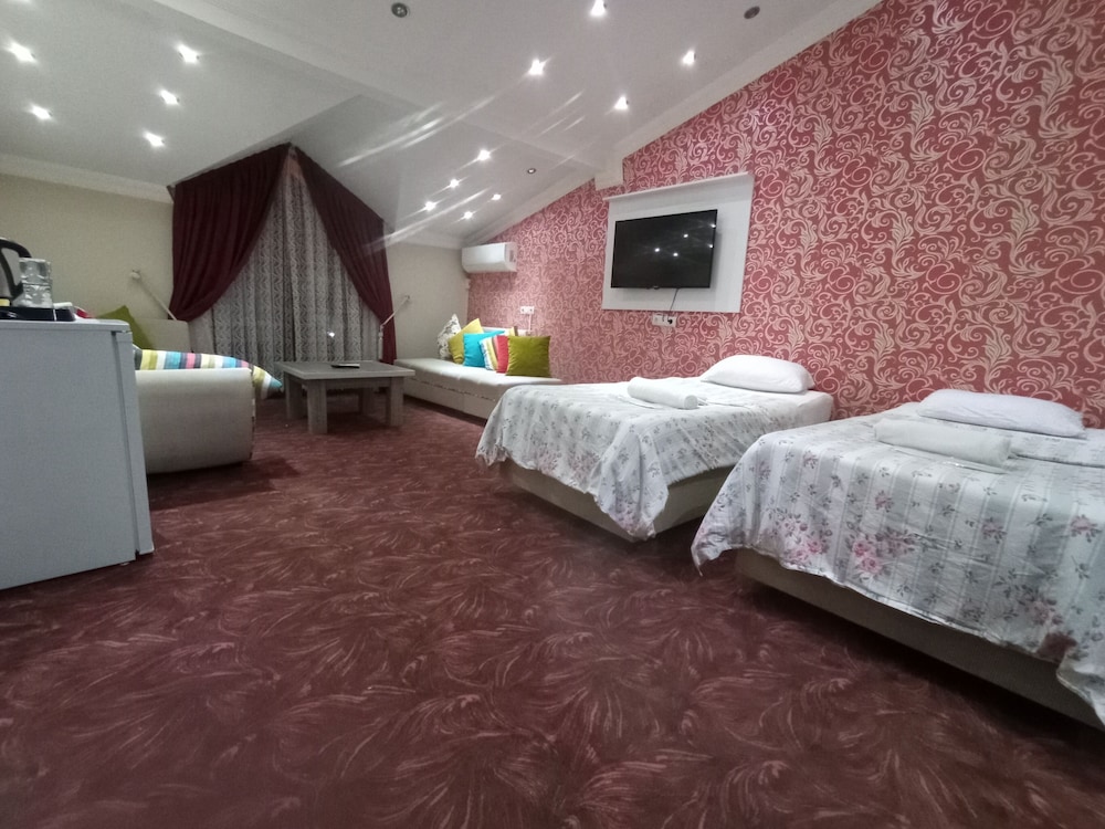 Ceren Otel