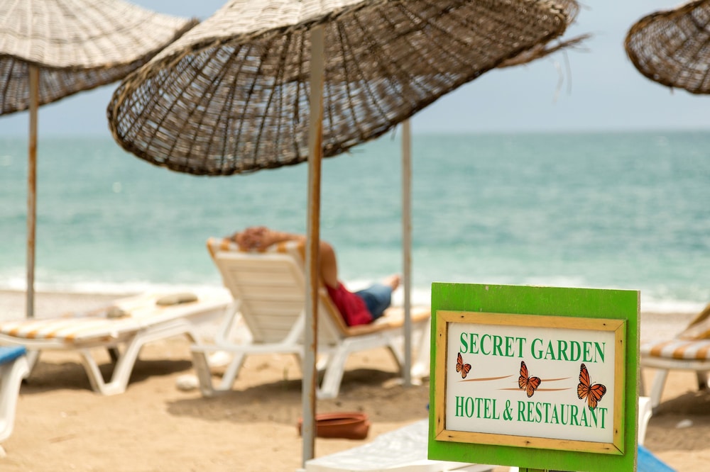 Secret Garden Bungalows Hotel (79 Km Away From Antalya)