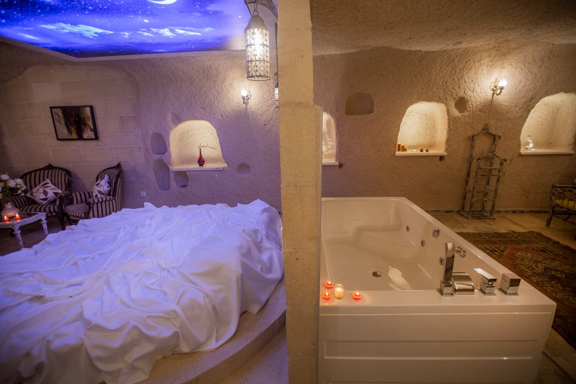 Karlik Cave Suite