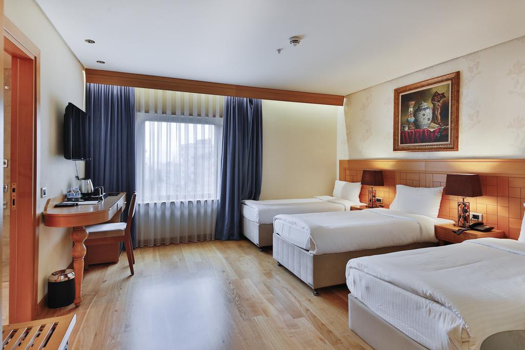 Queen Hotel And Spa