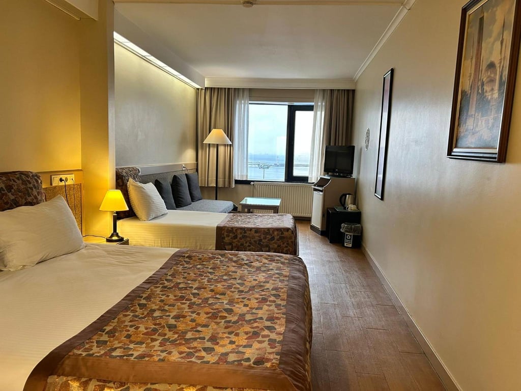 Kad Kv Y R Ht M Hotel