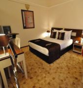 City Hotel Residence