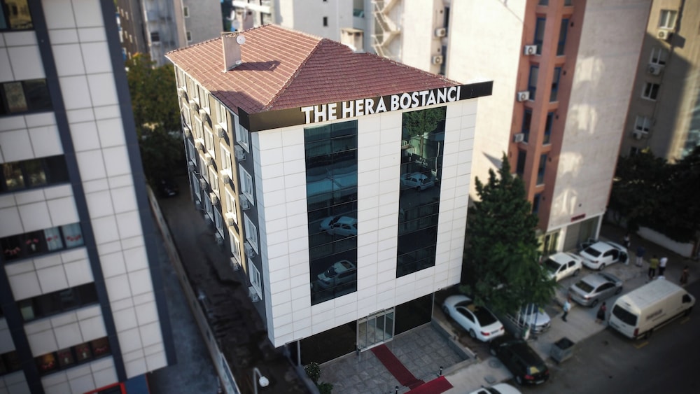 The Hera Bostanci Otel (20km Away From Istanbul)