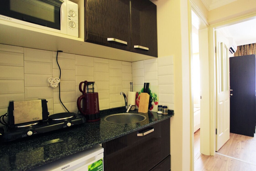 Zebra Homes Hotel
