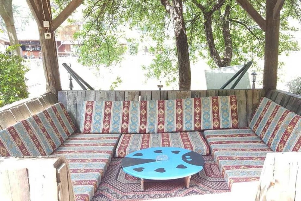 Yakamoz Pansiyon