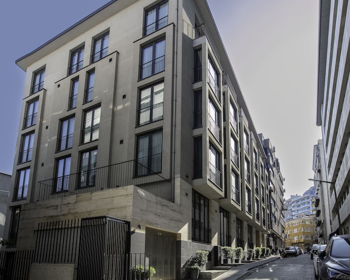 Ando Living Taksim Gumussuyu Townhouse