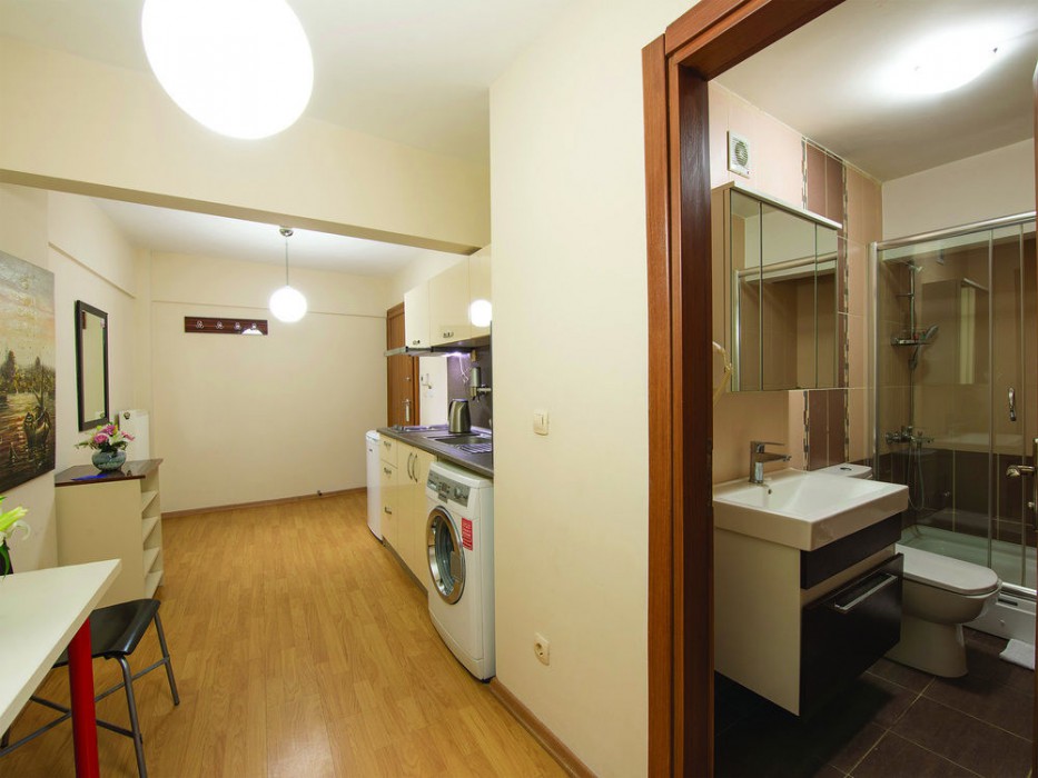 Blueway Residence Hotel(also Known As Tan Residences)