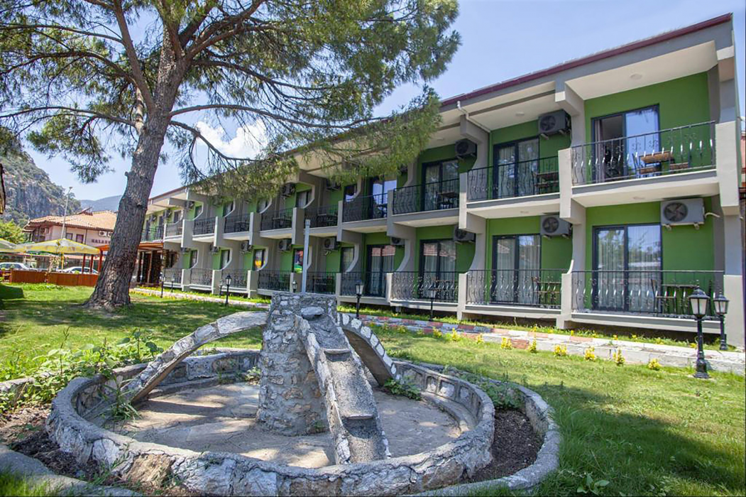 Smyrna Hotel Old Patio (83 Km Away From Marmaris)