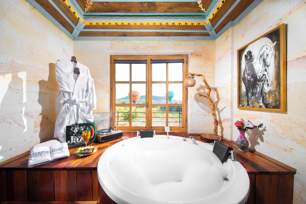 Moonstone In Cappadocia(no Front Desk Please Contact The Property 5 Days In Advance)