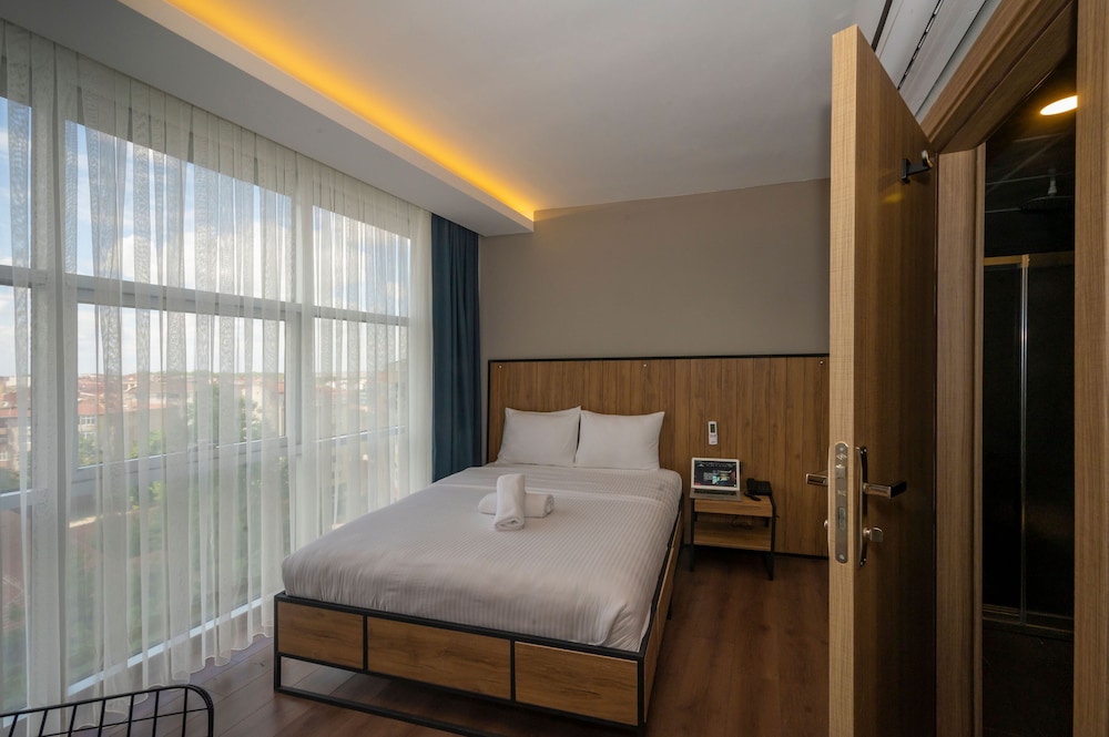 Corlu Dem Hotel(38km Away From Tekirdag)