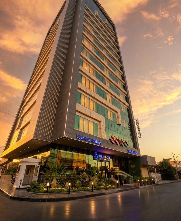 Blue Moon Hotel