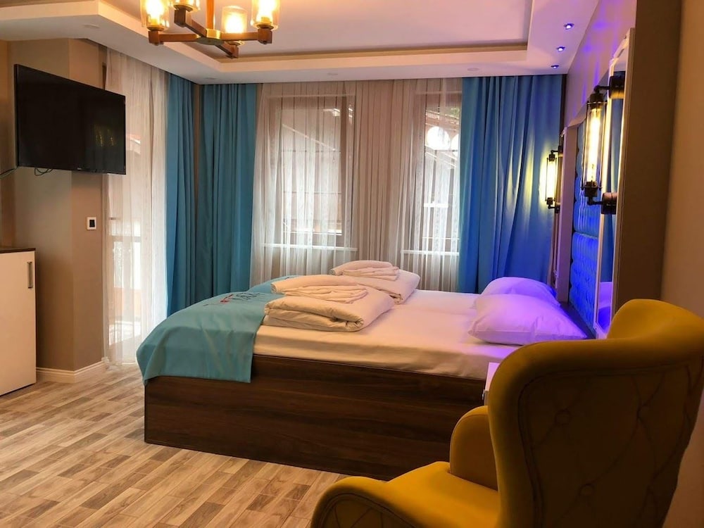Hayat Rose Hotel