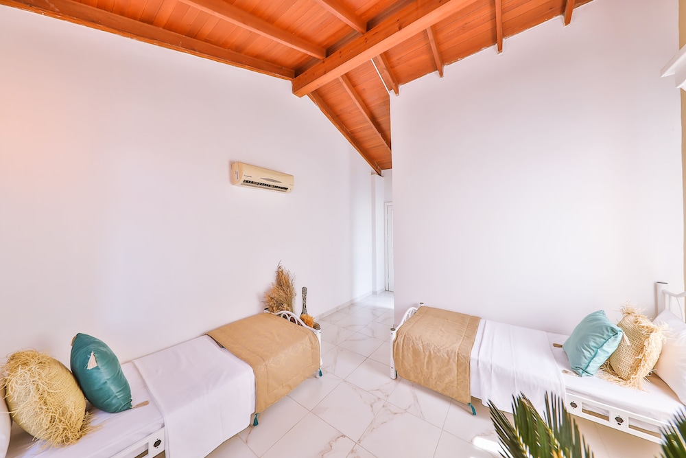 Mon Amour Alacati (Also Known As Alacati Aura Otel)