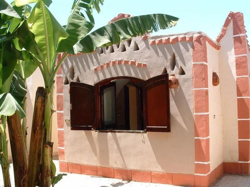 Al Baeirat Hotel(20km Away From Luxor)