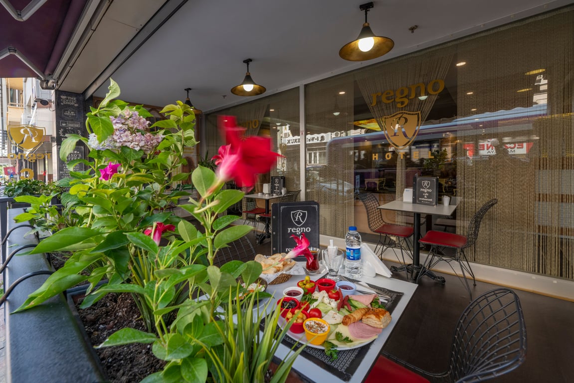 Regno Hotel