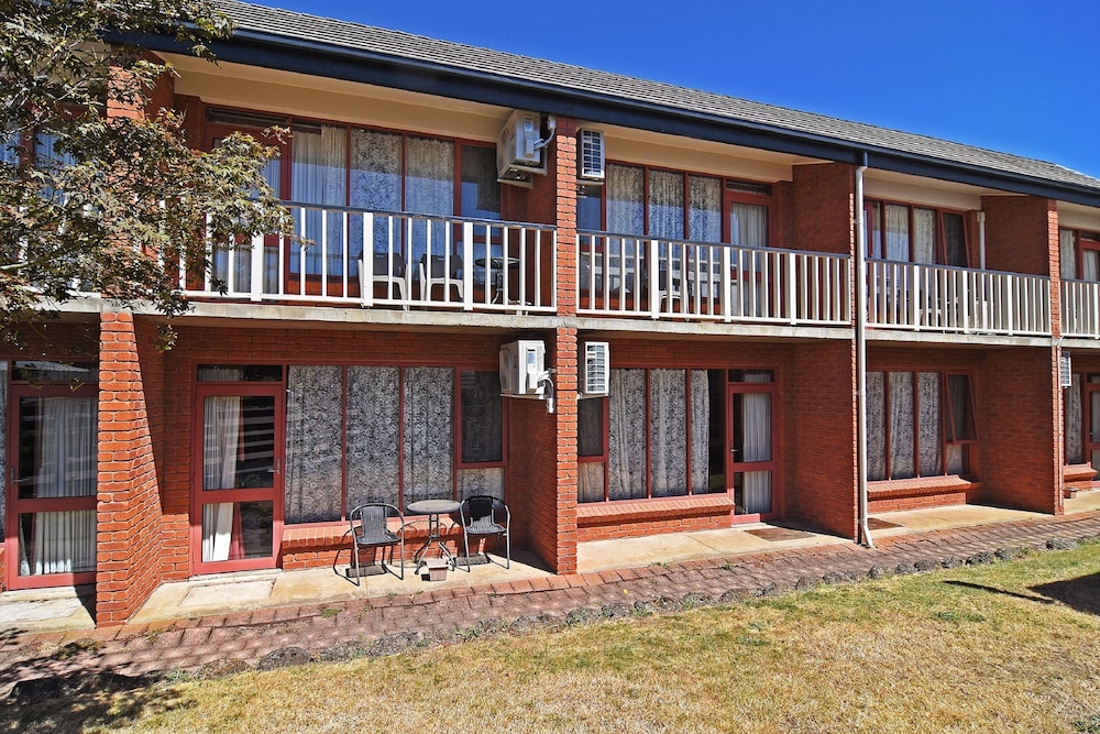 Main Lead Ballarat Motel (limited Hour Front Desk)