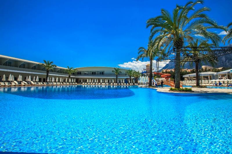 Transatlantik Hotel And Spa Ultra All Inclusive(38km Away From Antalya)