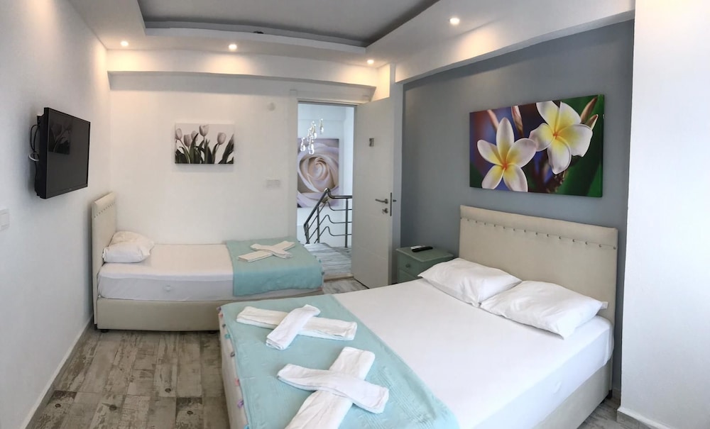 Tenes Otel