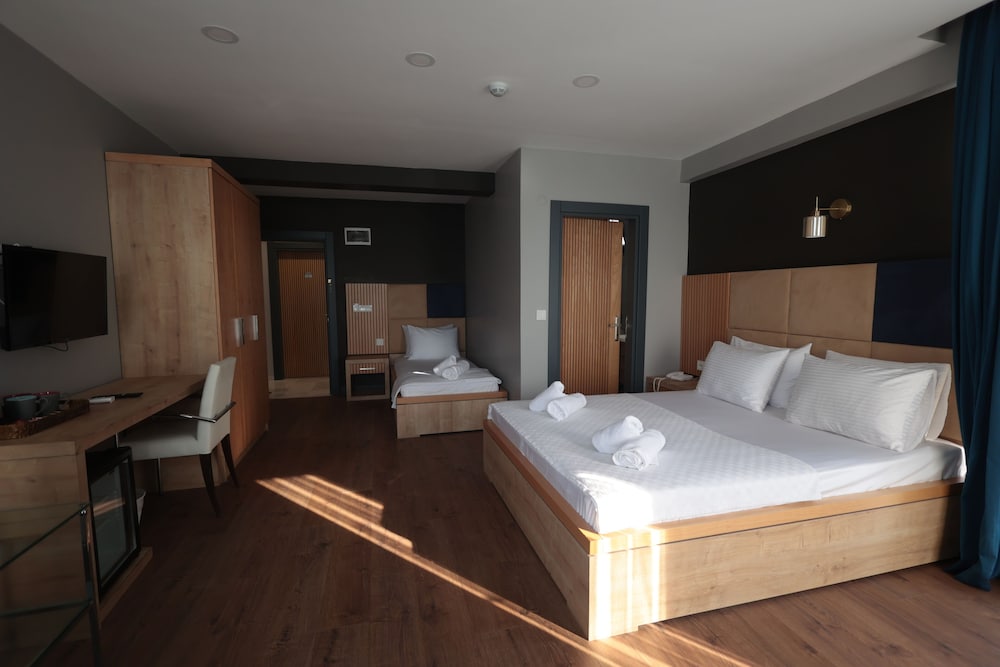 Tasliman Hotel