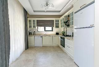 Paradise Town Villa Majesty (40 Km Away From Antalya)