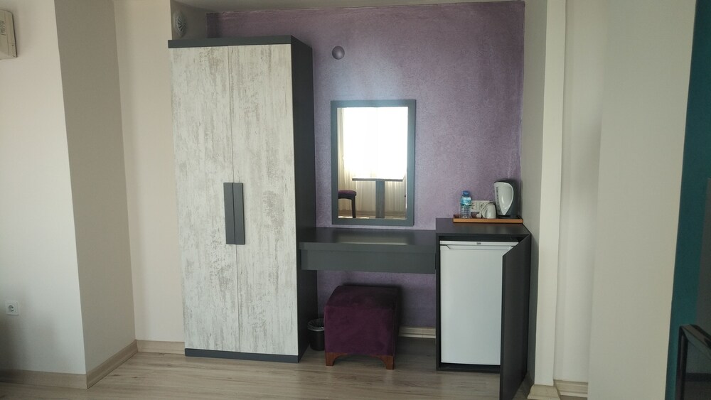 La Bella Suit Otel (also Known As Bariş Suite Hotel)