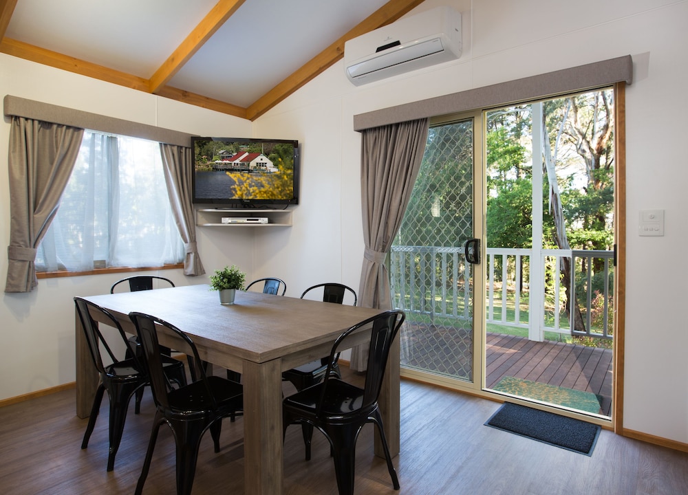 Daylesford Holiday Park (also Known As Daylesford Victoria Caravan Park)
