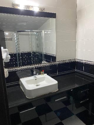 Grand Gold Beach Hotel (52 Km Away From Istanbul)