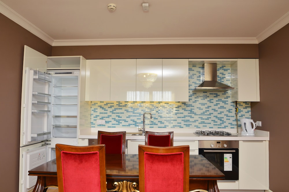 Double Park Suites (28Km Away From Istanbul)