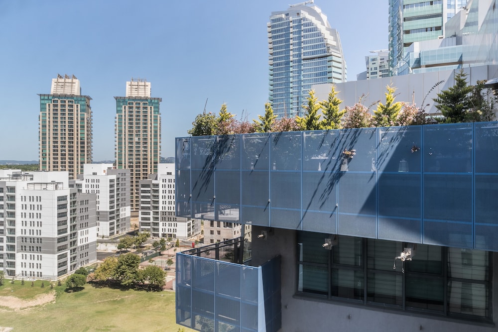 Maslak 1453 Residence By Newinn