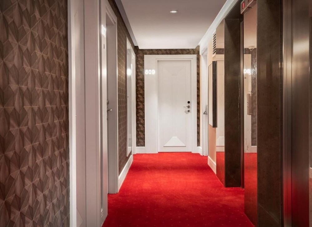 Gleam Bomonti Hotel (Also Known As Febor Istanbul Bomonti Hotel And Spa)