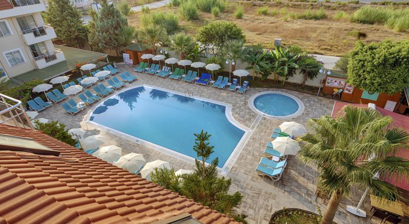 Risus Hotel Side (73 Km Away From Antalya)