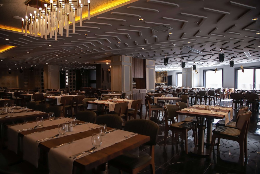 Ramada By Wyndham Erzurum(contact To Property 7 Days In Advance)
