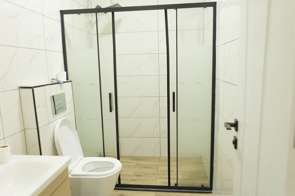 City Night Suites And Hotels (37Km Away From Istanbul)