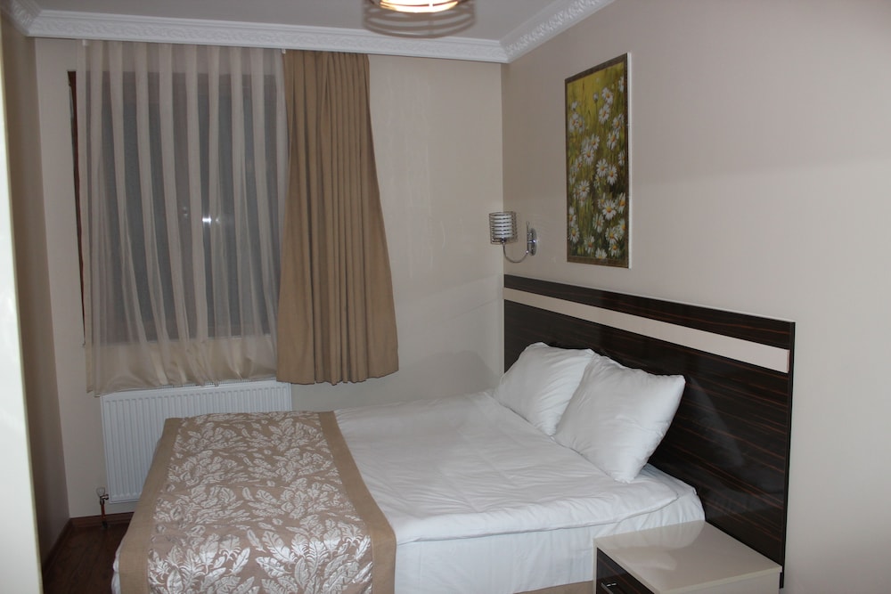 Diamond Suite And Residence