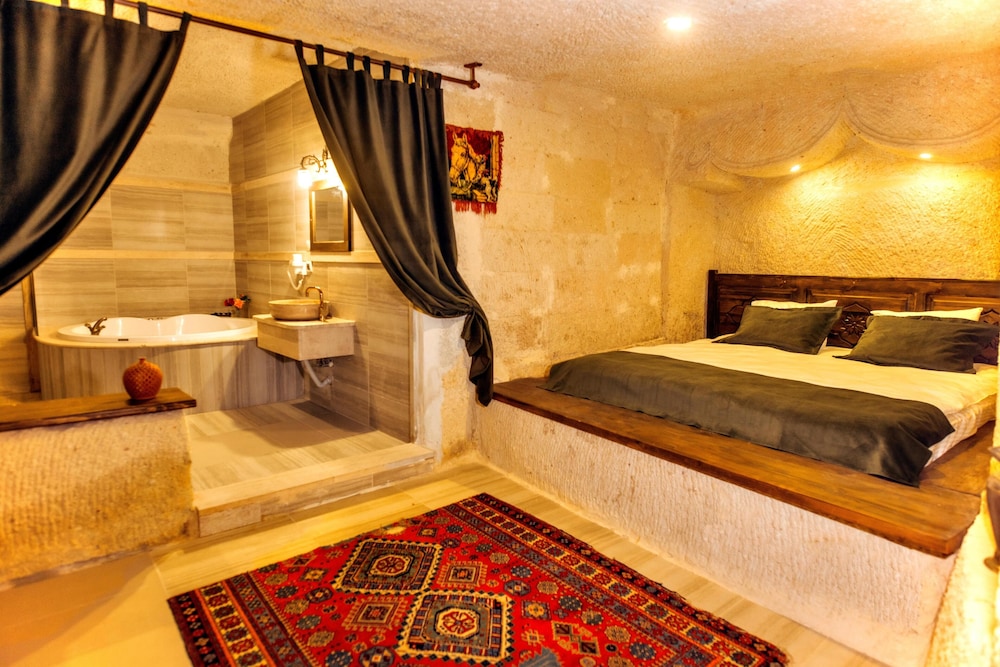 Solin Cave Cappadocia(No Front Desk Please Contact The Property 5 Days In Advance)