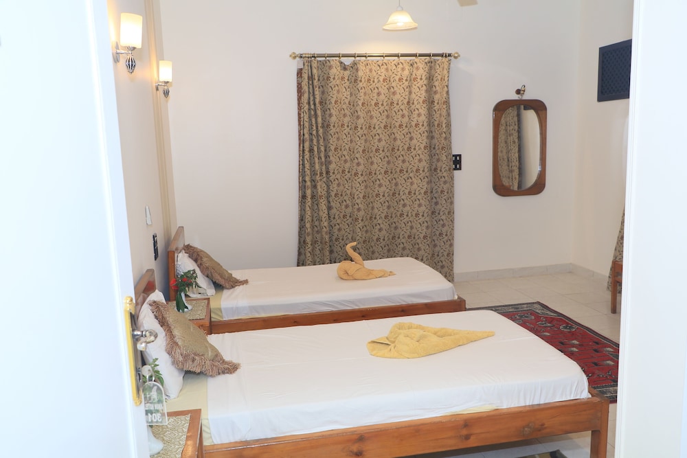 Amon Hotel(23km Away From Luxor)