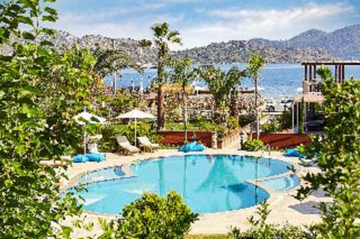 Fi Light Solto Boutique Beach Hotel