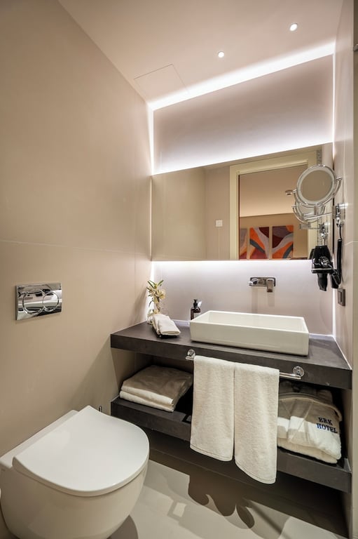Erk Hotel