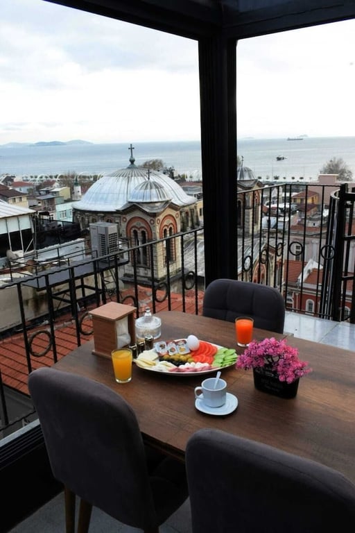 Sabİna Hotel Near The Grand Bazaar