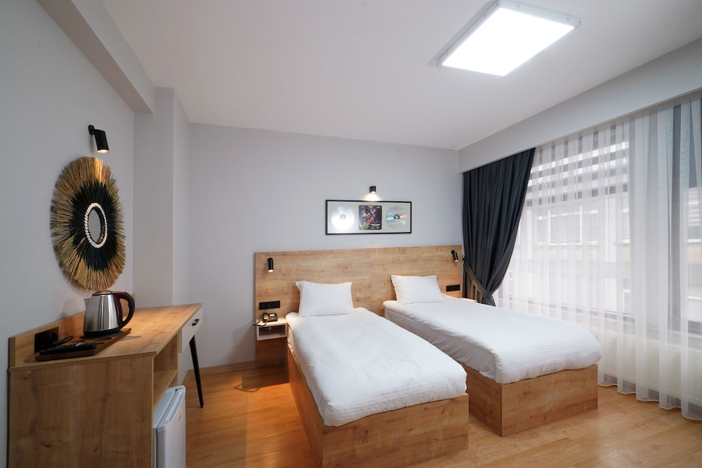 Meet İstanbul Hotel Kadikoy(Also Known As Meet Istanbul)