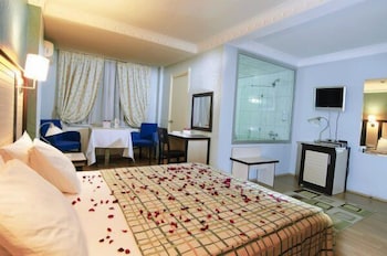 Anibal Hotel