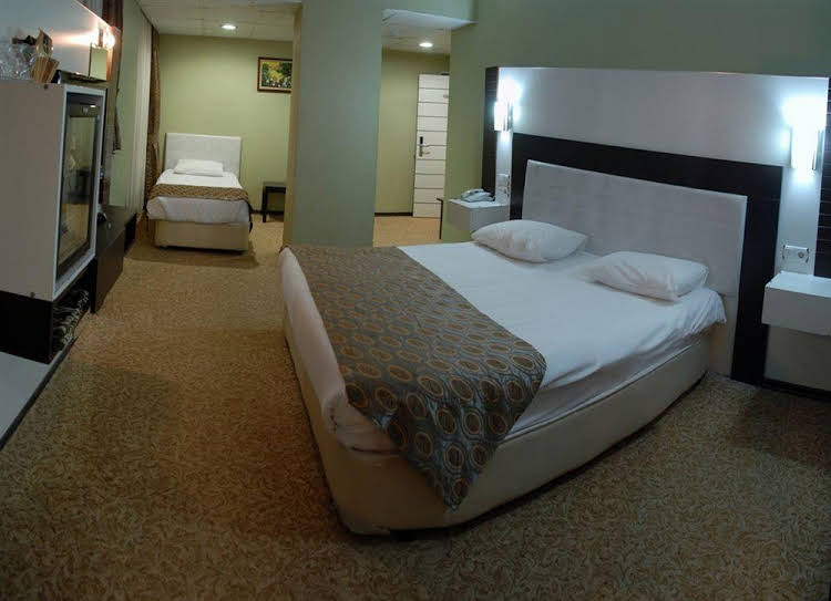 Saffron Hotel