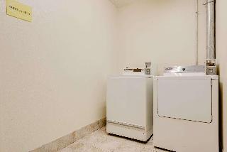 Super 8 Allentown/near Dorney Park