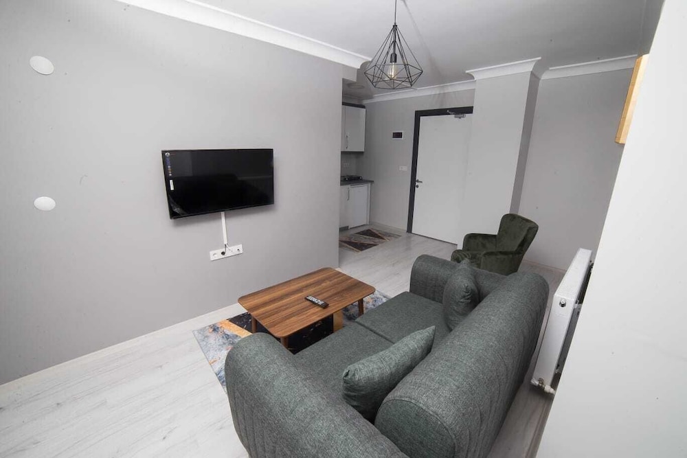 Alya Suit (26km Away From Istanbul)