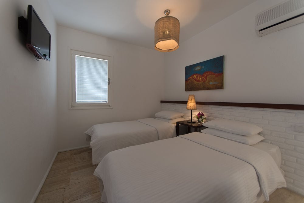 4reasons Hotel And Bistro (to Make Arrangements For Check In Please Contact The Property 5 Days In Advance)