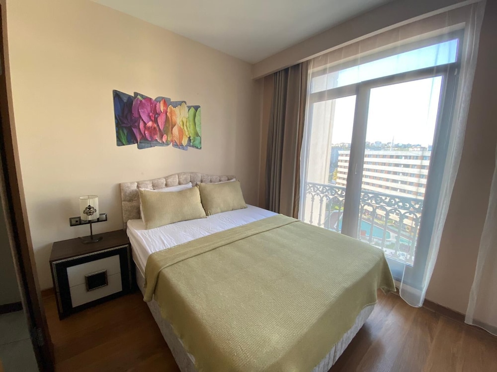Sabiha Gokcen Hotel Istanbul Houses(43 Km Away From Istanbul)
